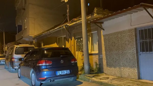 Bursa'da Cani Yeğen Dehşet Saçtı! 3 Gün Boyunca Dayısının Cesediyle Yaşadı